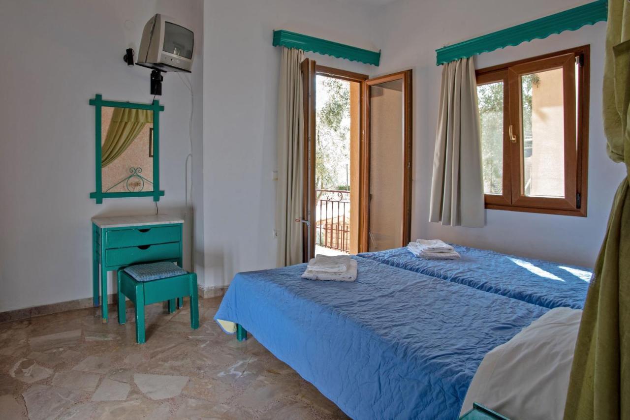 Kleoni Club Apartments Tolo Exterior photo