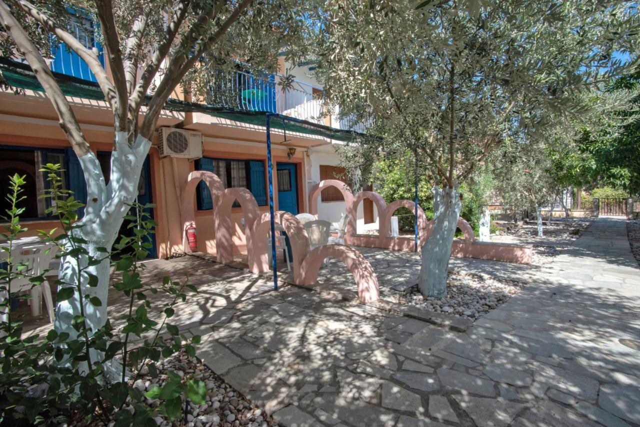 Kleoni Club Apartments Tolo Exterior photo